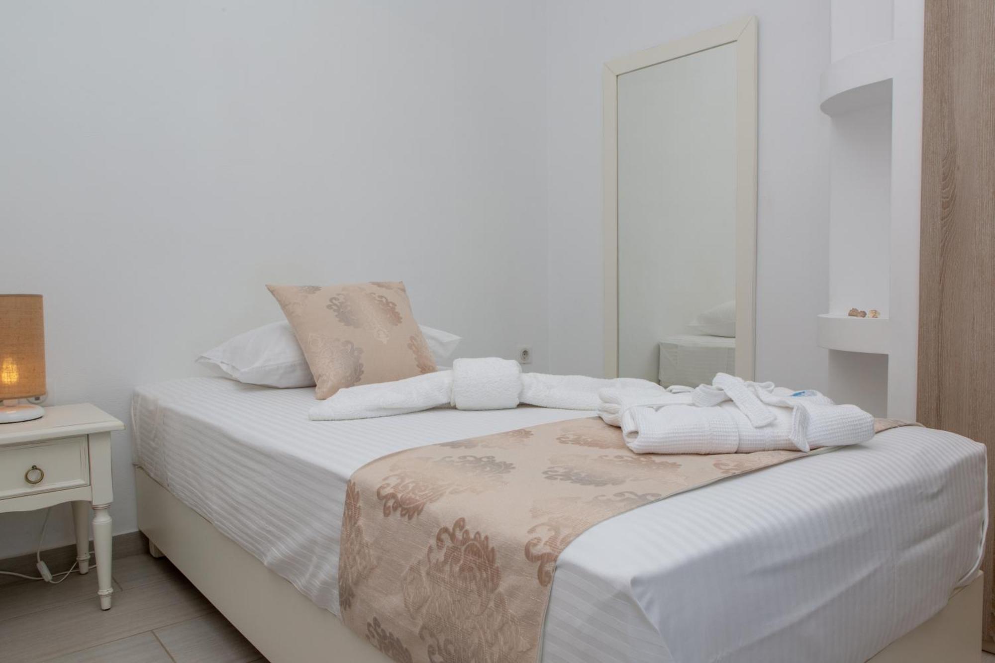 Sun And Moon Villas Pirgaki  Ruang foto